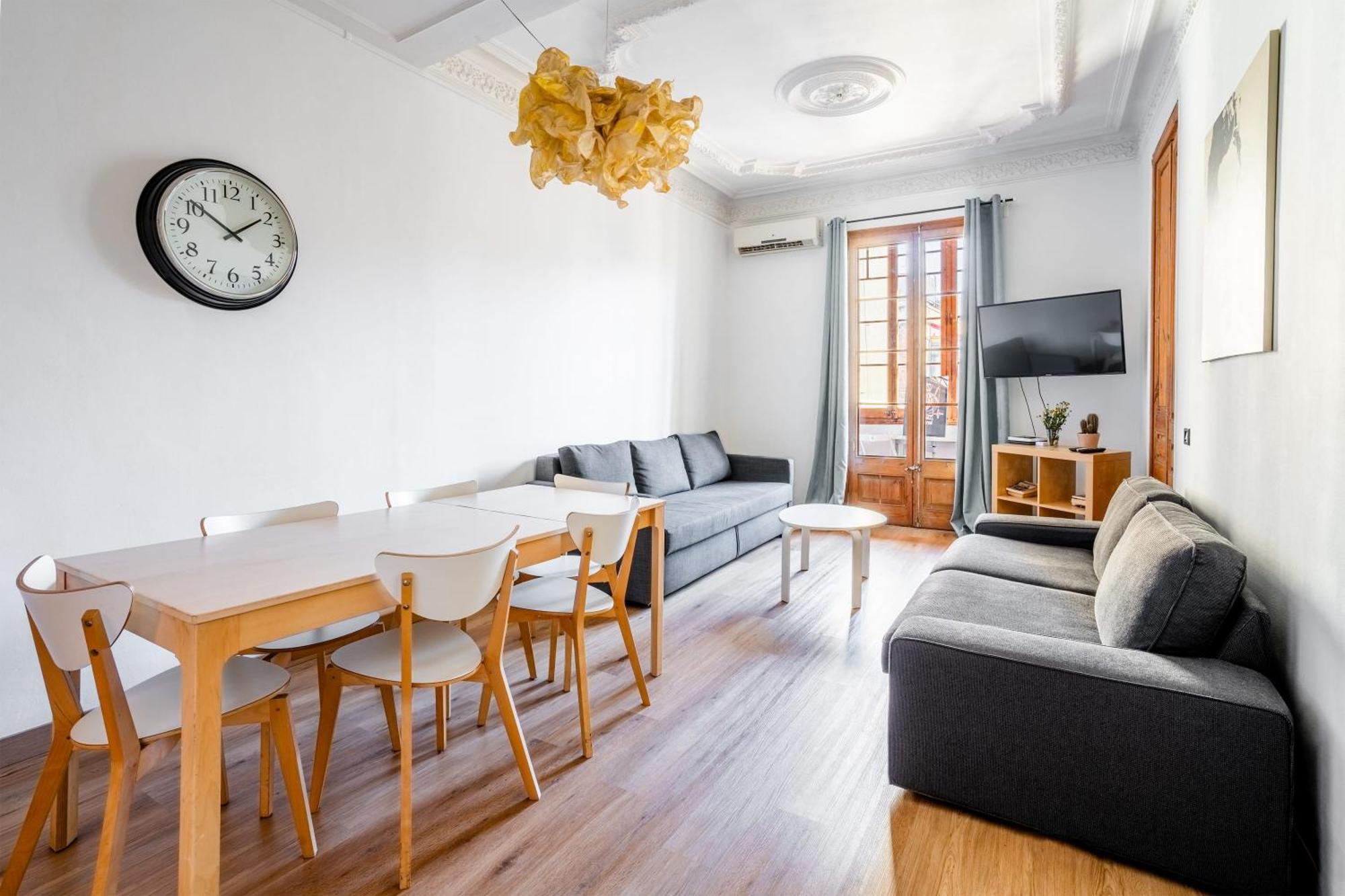 Paseo St Joan Classic 4bd For 10 Guests Apartamento